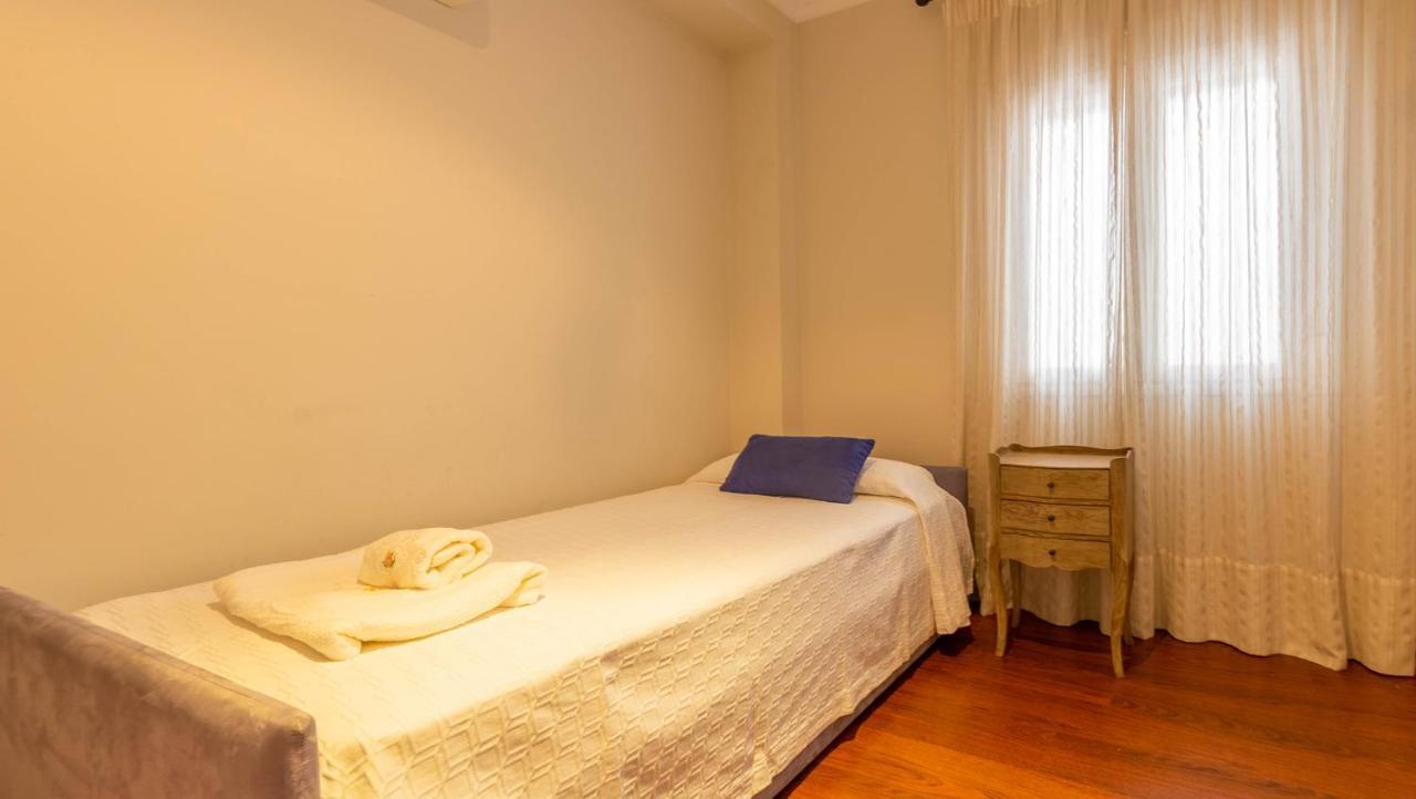 Apartamento Arenal - 3 Habitaciones Σεβίλλη Εξωτερικό φωτογραφία